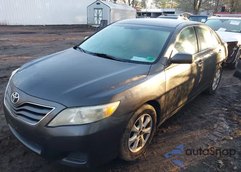 2011 Toyota Camry Le z USA, uszkodzony, nr VIN 4T1BF3EK4BU144242